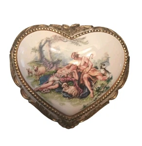 Vtg Linden Evergreen Music Trinket Box Heart Shephard Courting Couple Sankyo - Picture 1 of 8