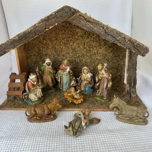 Set Natività Vintage 11 Pezzi Scuderia Legno Made In Italy Vintage Dipinto A Mano 5” 6” - Foto 1 di 24