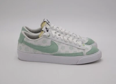 Blazer bajo Nike iD para mujer talla 6,5 (1 de 1) blanco/verde Foto 1 de 4