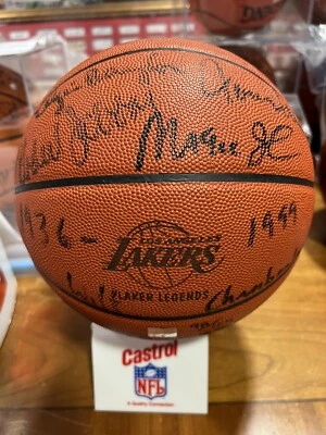 1936-1999 Los Angeles Lakers Legends signed Authentic Basketball COA Chamberlain - Image 1 of 4