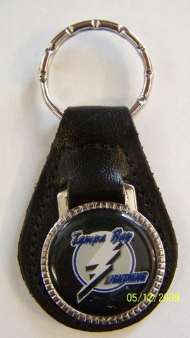 TAMPA BAY LIGHTNING LEATHER KEY CHAIN Cover