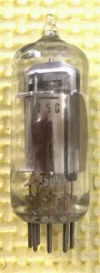 12AV6 TUBE SYYLVANIA OCCASION TESTÉ ET EMBALLÉ VINTAGE COMMERCIAL SURPLUS - Photo 1/3