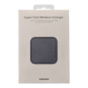 C7. Samsung Super Fast Wireless Charger w/Power Adapter - Black (Open Box) - Picture 1 of 2