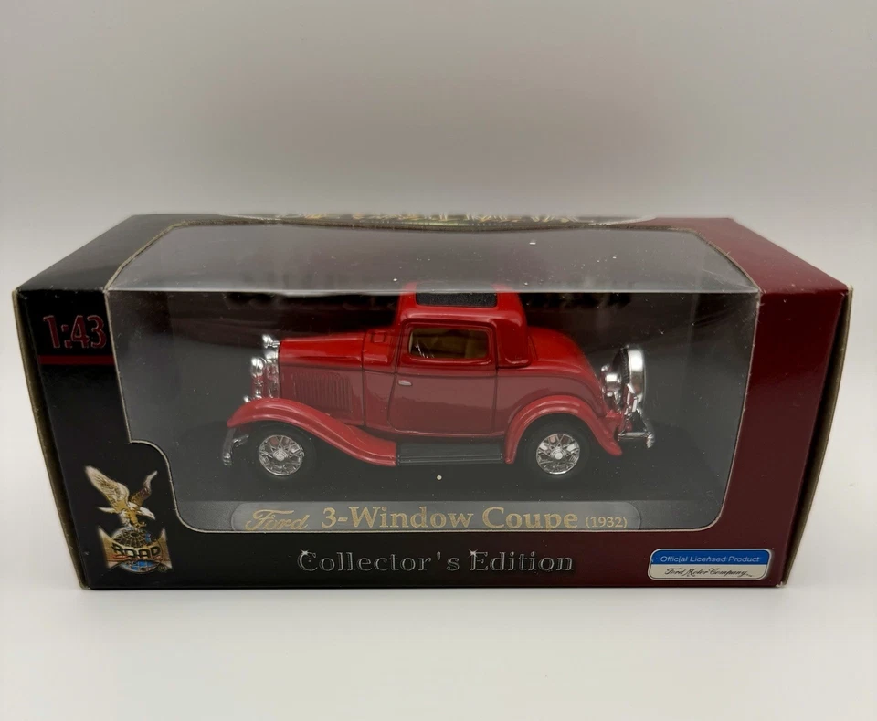 ROAD SIGNATURE FORD 3 WINDOW COUPE 1932 RED 1:43 DIE CAST METAL MODEL IN BOX - Image 1 of 4