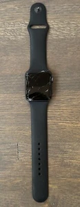 Apple Watch Series 3 42mm Space Gray Cracked Screen Powers On Mint Case! - Picture 1 of 3