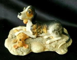 LOWELL DAVIS RFD AMERICA COLLECTION 'OZARK BELLE' BEAGLE & TEDDY BEAR FIGURINE - Picture 1 of 10