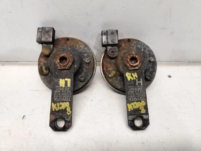 1998 Toyota 4Runner (3.4L / AT) Front Horns - PAIR - Image 1 of 4