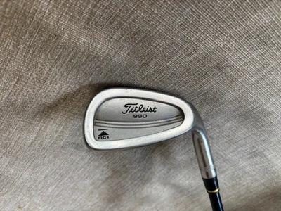 Titlelist DCi 990 Pitching Wedge w/Dynamic Lite R Flex Shaft - Image 1 of 4