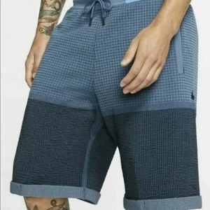 Nike Sportswear Tech Pack Pantalones Cortos Tejidos Azul Hombre Talla S AR1587-418 Precio de venta sugerido por el fabricante $100 - Imagen 1 de 3