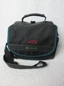 Custodia nera per fotocamera trekking Samsonite - regolabile, tasche con cerniera, cinturino imbottito - Foto 1 di 18