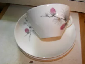 VTG MCM Lot of 4 Cup & Saucer ~ Canonsburg Pottery Skyline Wild Clover Design - Picture 1 of 7