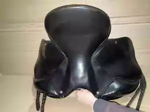 OFFERS β
Size 1 / 17" WOW Saddle GP General Purpose Flaps + Deep Seat π΄ - Picture 1 of 15