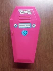 Monster High Pink Locker - Picture 1 of 8