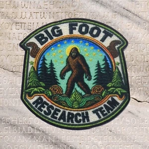 Sasquatch Bigfoot Research Team Patch Iron-on Applique Clothes, Cryptid Badge - Picture 1 of 24