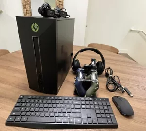 Gaming PC Bundle - RTX3060 12GB - 4TB SSD - i7-7700K - 16GB Ram - 3 Dualshock - Picture 1 of 16