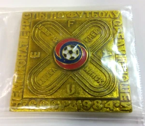UEFA 1984 European Football Championship Pin Badge USSR Soviet Russia - Picture 1 of 3