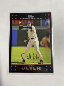2007 Topps #NYY1 - Derek Jeter - Yankees HOF