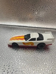 Vintage 1993 Hot Wheels white and red yellow flames Race Car - Picture 1 of 5