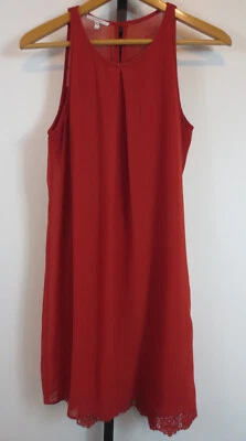Vestido recto de gasa Maurices con dobladillo de ganchillo para mujer talla XS óxido sin mangas Foto 1 de 4
