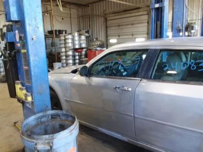 Piezas de inyección de combustible inyector de combustible 4,7 L para camioneta Dodge 1500 08-13 1994457 Foto 1 de 4