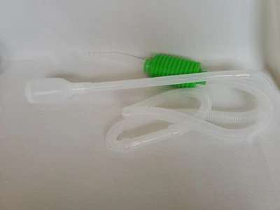 Aquarium/Fish Tank Siphon and Gravel Cleaner - A Hand Syphon Drain Pump - Image 1 of 3