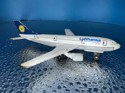 1973 Matchbox SB-28 Plane Lufthansa Cargo  - Image 1 of 4