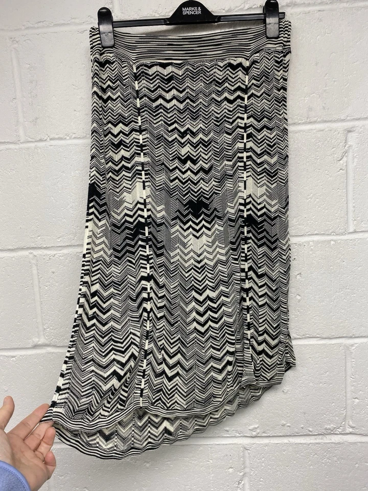 Vintage Betty Barclay Black & White Crochet Lined Skirt Size 14 PK - Image 1 of 4