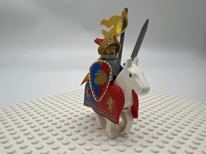 LEGO Royal Lion Knight on Retired White Horse – Rare Cape, Barding & Flag - Picture 1 of 6