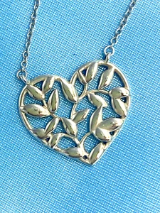 Tiffany&Co. Collana con ciondolo cuore foglia di ulivo Paloma Picasso argento 18,1 pollici USATA - Foto 1 di 13