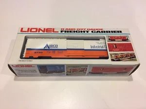 Lionel # 9733 Airco Box Car with tank car body - LCCA Convention Car - 1979 - Picture 1 of 3