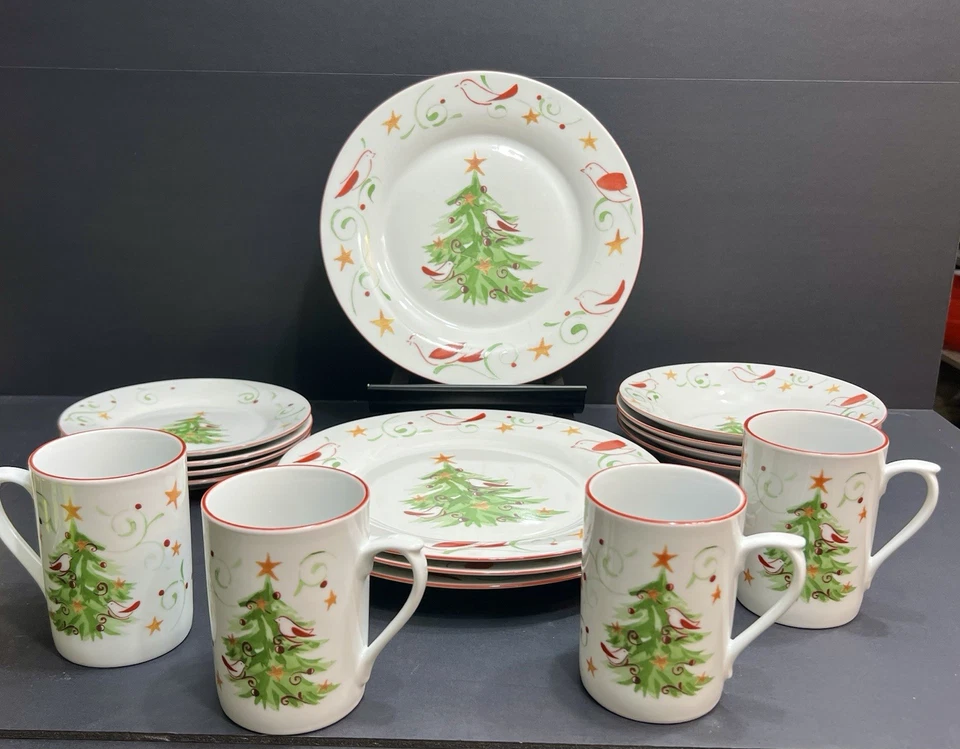 Gibson Árbol de Navidad Pájaros Juego de Vajilla 16 Piezas Platos Cuencos Tazas Vacaciones Foto 1 de 4