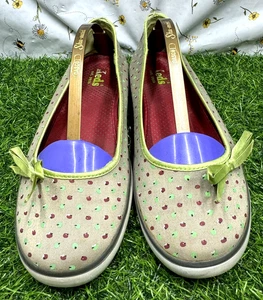 Keds Casual Ballet Pumps Trainers UK 5.5 Apple Fruit Pattern Canvas Flat Shoes - Picture 1 of 18