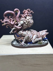 CMON Project Elite Gutslug Miniatur—bemalt und auf Basis Starfinder 40k - Bild 1 von 4
