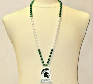 MICHIGAN STATE MSU SPARTANS MARDI GRAS NECKLACE MEDALLION - Foto 1 di 2