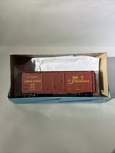 Accurail HO Scale UP Union Pacific 40’ Double Door Box car #474255 Built Kit - Picture 1 of 12