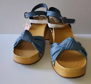 SAM & LIBBY CASSIA Blue Wood High Heel Sandals Sz. 9 Women's NWT - Picture 1 of 11