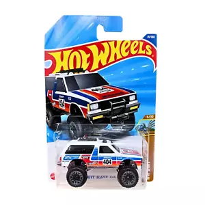 2025 Hot Wheels Chevy Blazer 4x4 HW Dirt Series New Release Case D FREESHIP - Picture 1 of 6