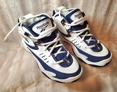 Reebok Sneakers Boys Size 5.5 With Defects - Image 1 of 4