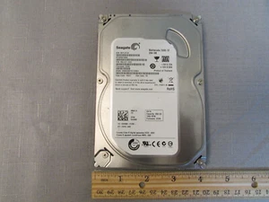 SEAGATE 9SL131-036 BARRACUDA 7200.12 HARD DRIVE 250GB From Dell - Picture 1 of 3