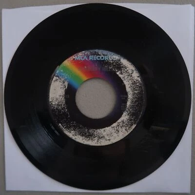 LOUIS ARMSTRONG HELLO, DOLLY!/BLUEBERRY HILL MCA RECORDS VINYL 45 VG 26-59 - Image 1 of 2