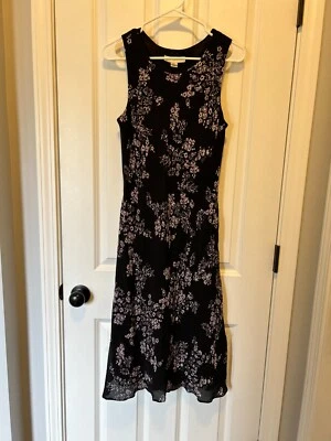 PETITE SOPHISTICATE WOMEN'S BLACK  FLOWERED DRESS SIZE 12 LINED MIDI RETRO - Image 1 of 4