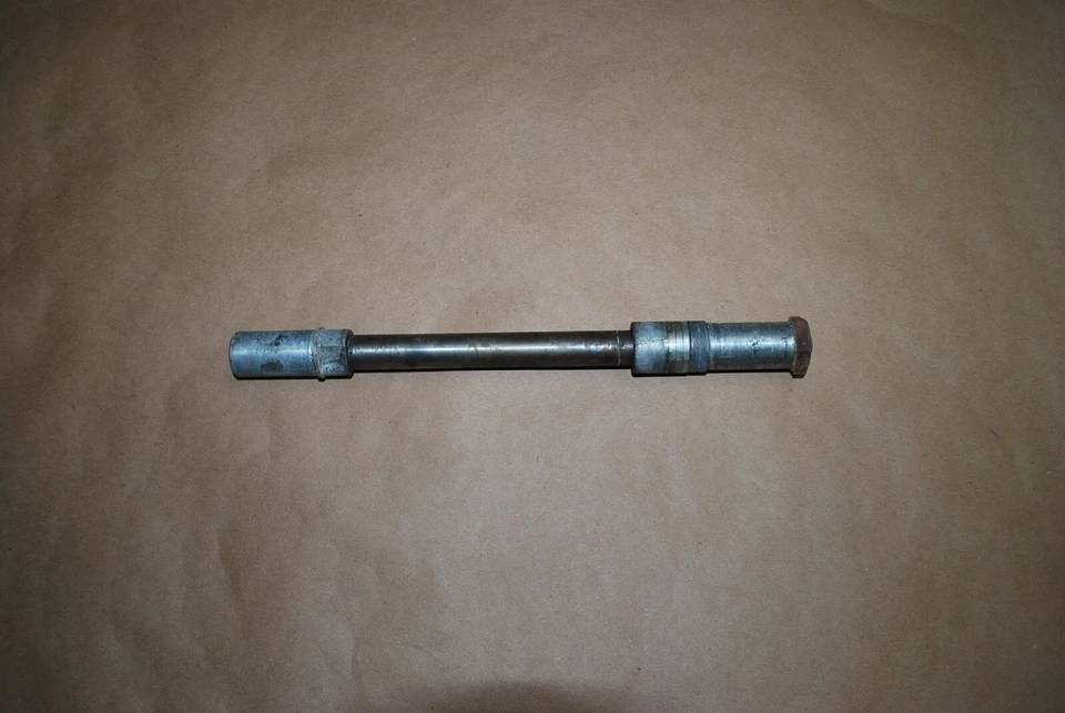 Eixo dianteiro Honda Goldwing Gl1100 1980 - 1983 - Imagem 1 de 1