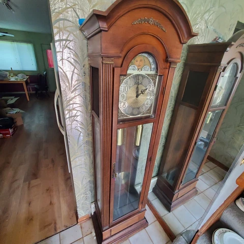 Trend Grandfather Clock, Excellent Condition.  1982 Cover