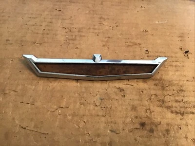 1964 Ford Fairlane & 1963 Galaxie C Pillar Bezel OEM  Foto 1 de 4