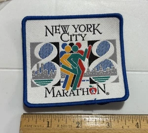 New York City Marathon 1988 NYC Rennen Souvenir gewebter Aufnäher Abzeichen - Bild 1 von 3