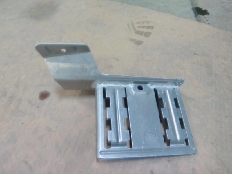 AUDI R8 2017 soporte de montaje de aluminio Foto 1 de 4