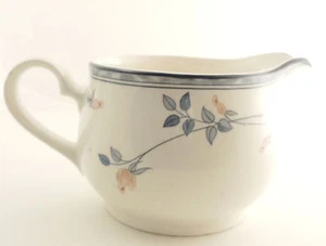 Noritake Eastfair Gravy Boat Keltcraft 9171 White Peach Blue Floral Ireland - Picture 1 of 12