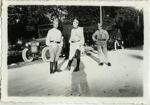 ALTES FOTO - VINTAGE SNAPSHOT - MILITÄR TELEGRAPHIST LKW MOURMELON - Bild 1 von 1