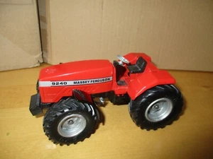 siku Traktor Massey Ferguson 9240 L ca. 16 cm - Bild 1 von 2