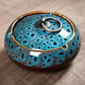 Handmade Ceramic Ashtray With Lids Windproof Ashtray Smokeless For Indoor Or - Picture 1 of 2